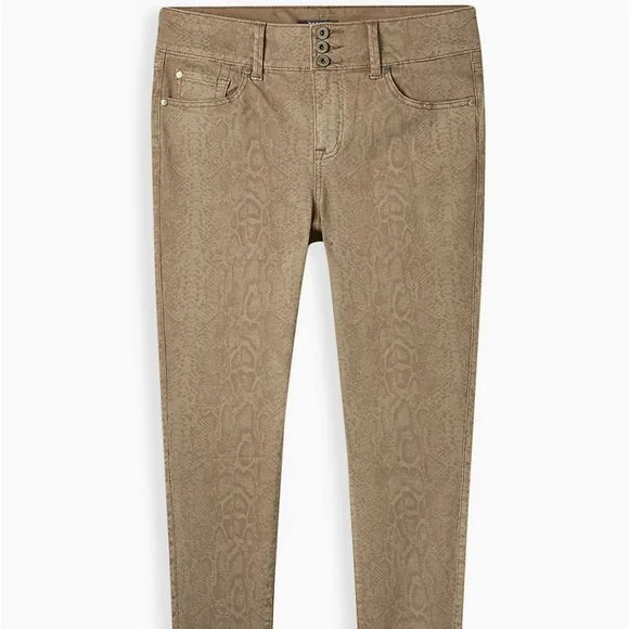 Torrid Tan Cream Jeggings with Stretchy Fit - Picture 6 of 7